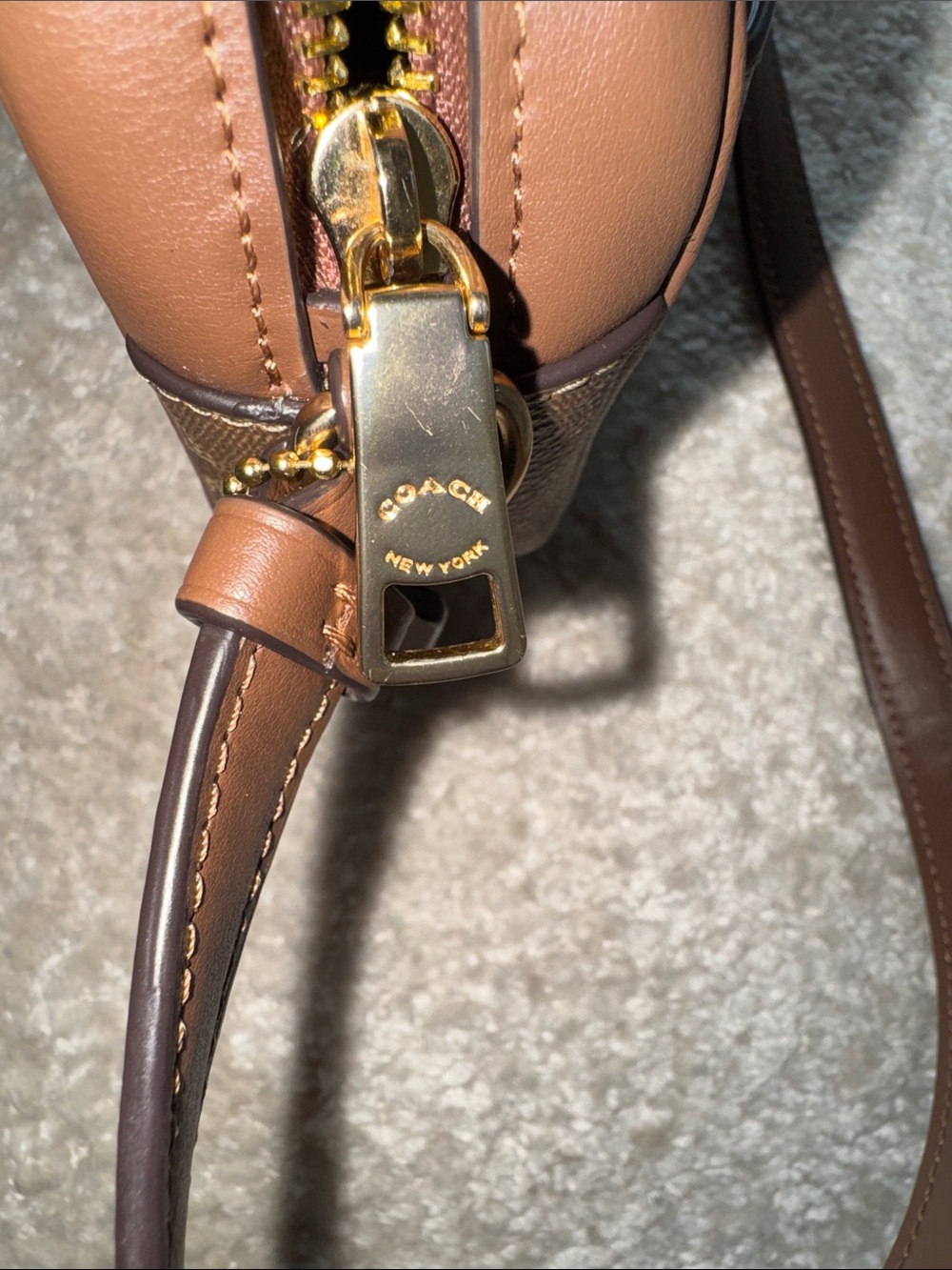 Coach Brown/Khaki Signature Canvas Crossbody Bag - Picture 3 of 9